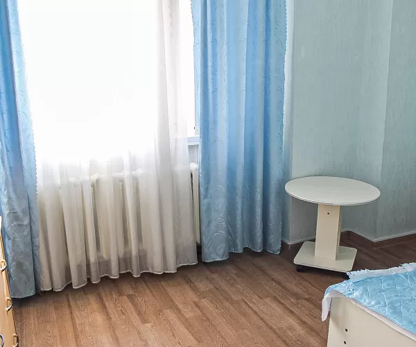Одноместный однокомнатный номер Стандарт 2-й категории в 1 корпусе в санатории «Здоровье» в г. Железноводске - фотография