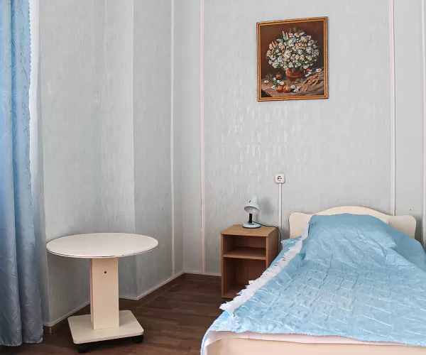 Одноместный однокомнатный номер Стандарт 2-й категории в 1 корпусе в санатории «Здоровье» в г. Железноводске - фотография