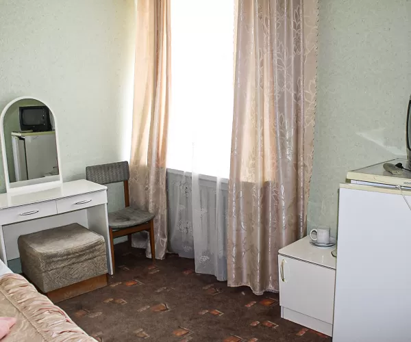 Одноместный однокомнатный номер Стандарт 3-й категории во 2 корпусе в санатории «Здоровье» в г. Железноводске - фотография