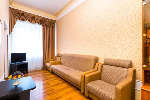 Двухместный двухкомнатный номер Стандарт в 1 корпусе в санатории «Здоровье» в г. Железноводске - фотография