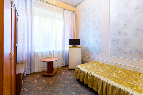 Однокомнатный одноместный номер Стандарт 2-й категории в санатории «Здоровье» в г. Железноводске - фотография