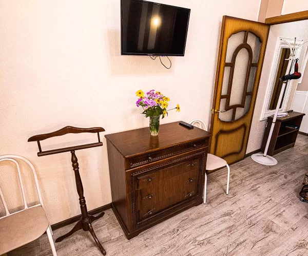 Люкс двухместный двухкомнатный в 1 корпусе в санатории «Здоровье» в г. Железноводске" - фотография